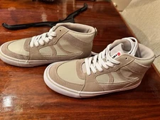 NWOT - Airwalk Peyote Men's Lace-up Grind Mid Sneakers Tan White Size 7.5 Skate