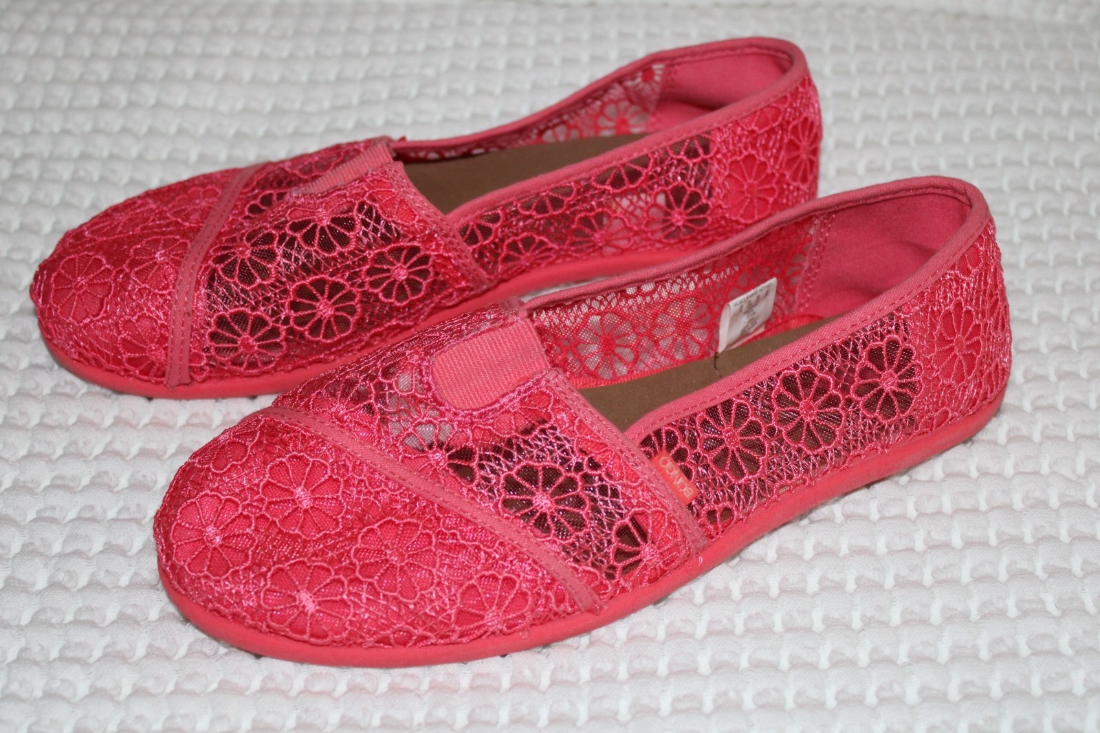 NEW*Bongo*Pink Floral Corchet Flats*Slip On Women’s Size 10*Casual Shoes