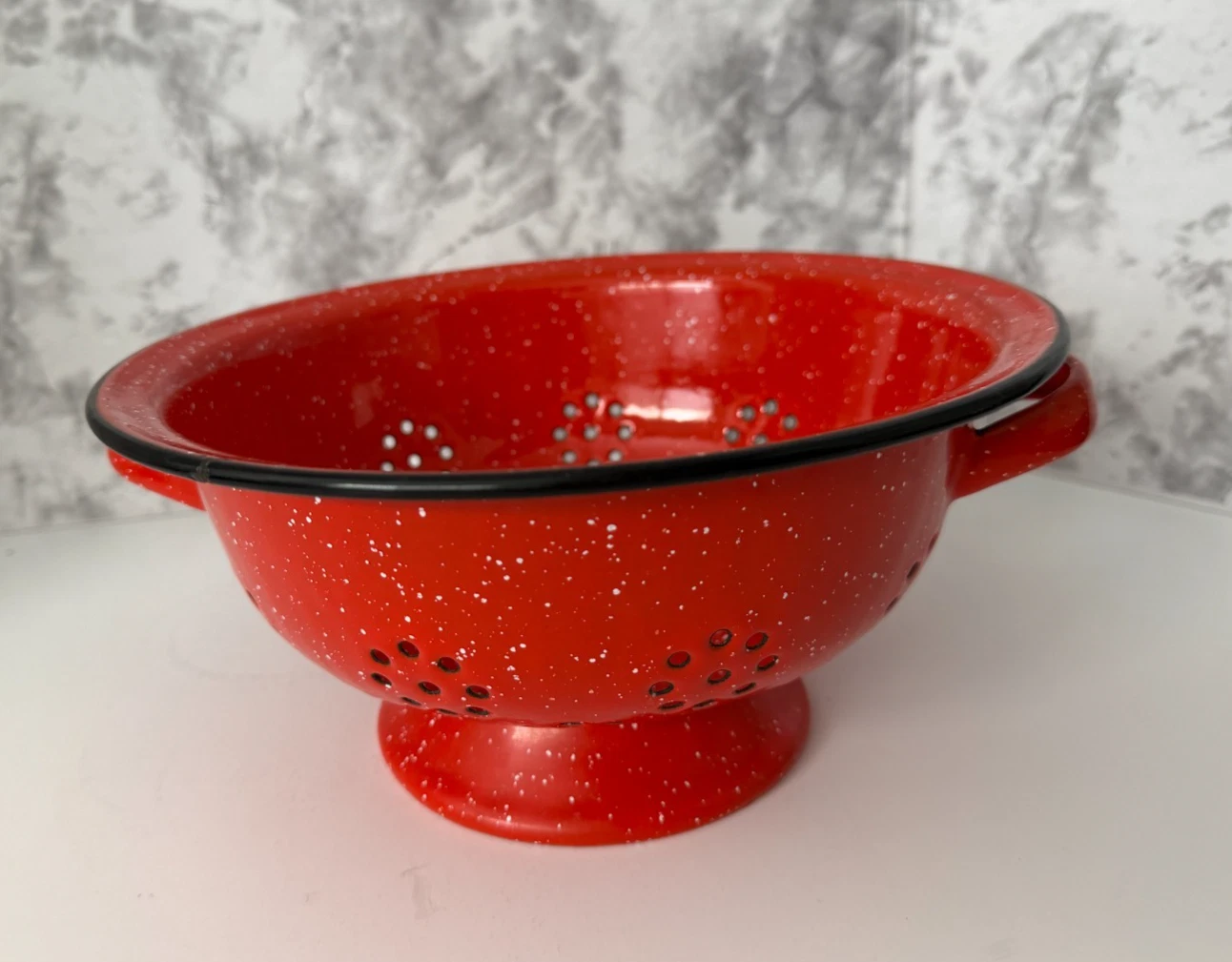 VTG Enamelware Colander Strainer Farmhouse Primitive Red White Speckled 9.5"