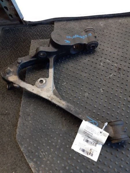 Brazo de control inferior delantero pasajero AWD 03-14 FURGONETA CHEVROLET EXPRESS 1500 12475480 Foto 3 de 4