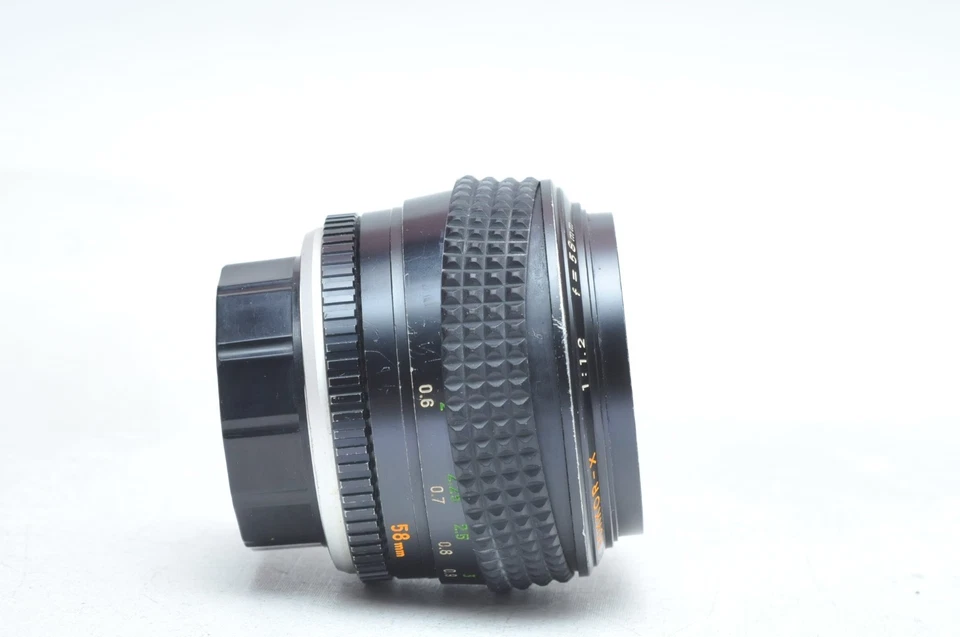 Lente Minolta 58 mm f/1,2 Rokkor-X MC Foto 4 de 4