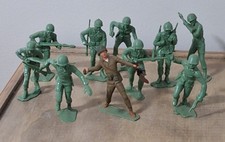 10 VINTAGE WWII LOUIS MARX 5.5  -6" UNBRANDED PLASTIC U.S. MARINES