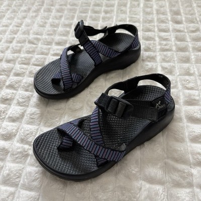 CHACO Women s 7 Z2 Classic Sandals Blue Purple Stripe Toe Loop Vibram Sole W7