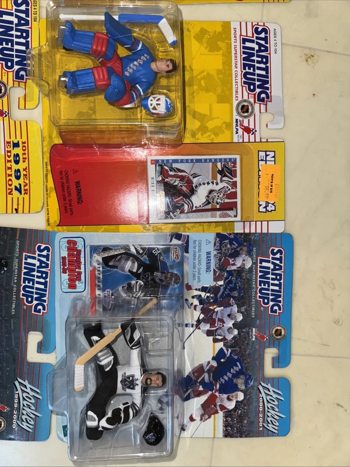(11) NIB Starting Lineup Hockey Goalies Lot  1999 - Image 4 of 4