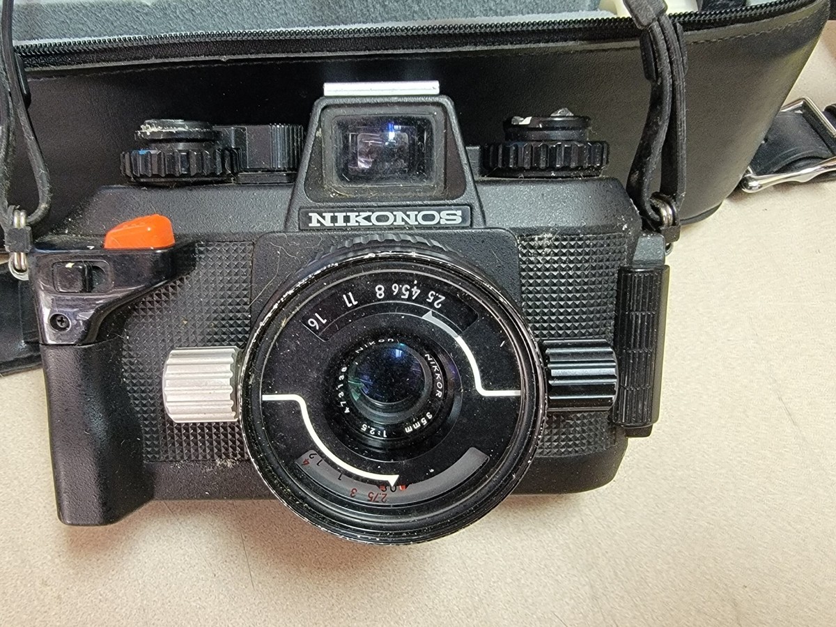 Nikon NIKONOS IV-A Underwater + Nikkor 35mm F2.5 Lens & Case Nikon NIKONOS IV-A Underwater + Nikkor 35mm F2.5 Lens & Case