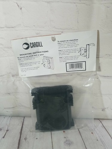 NOS Champion's Choice Salt Brick Holder For Wood Stall/Wall/Post/Steel Stanchion - Picture 3 of 10