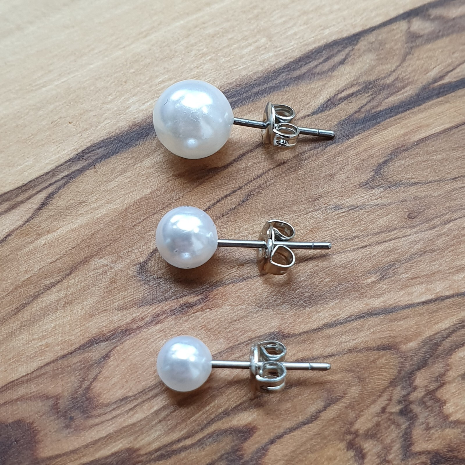 Stud Earrings White Faux Pearl Round Small Simulated Gem Silver Plated-image