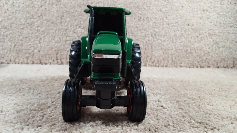 2001 Maisto Hasbro Plastic And Diecast Tonka 510 Farm Toy Tractor Green - Image 4 of 4