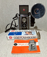Vintage Kodak Duaflex IV TLR 620 Camera Fixed Focus Built-In Flash Sync Manual