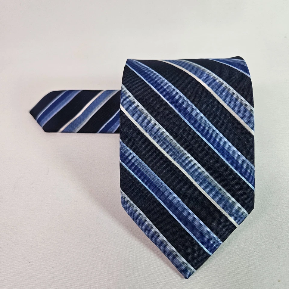 Corbata Stafford Hombre Azul Blanco Rayas 3.25" x 63" Foto 2 de 4