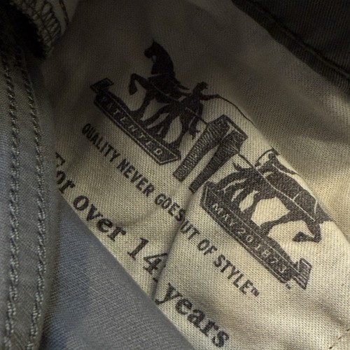 Levis 511 Chino Pants Sz 31x32 Mens Straight Leg Army Green Cotton Blend Classic - Picture 9 of 11