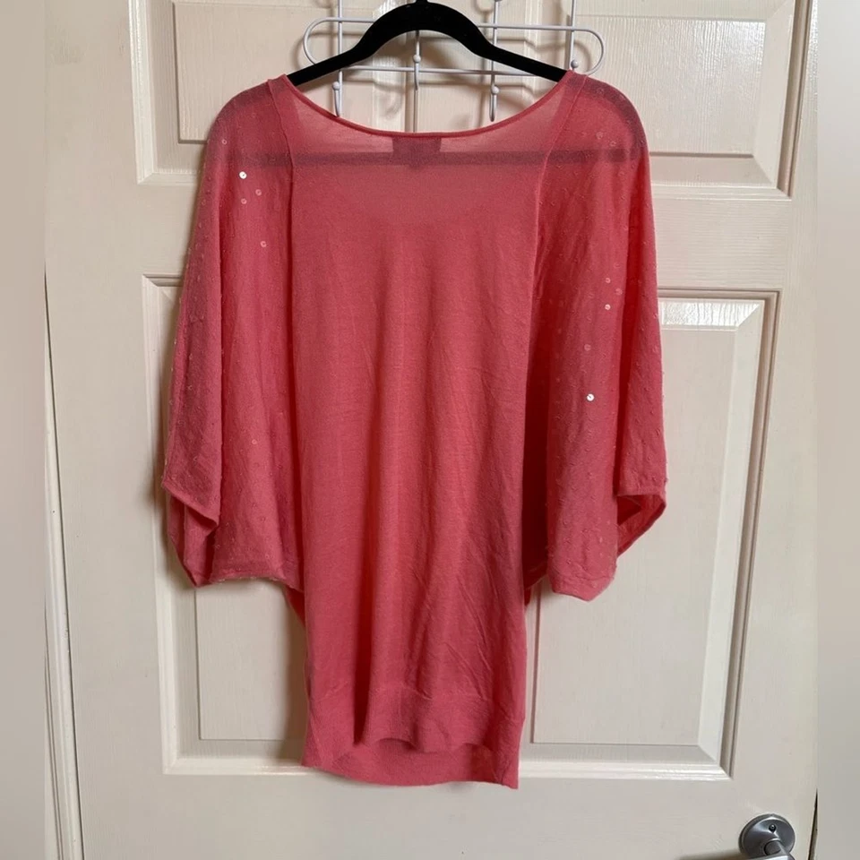 Suéter de Colección Y2K Bebe Lentejuelas 100% Cachemira Rosa Ala de Murciélago Foto 3 de 4