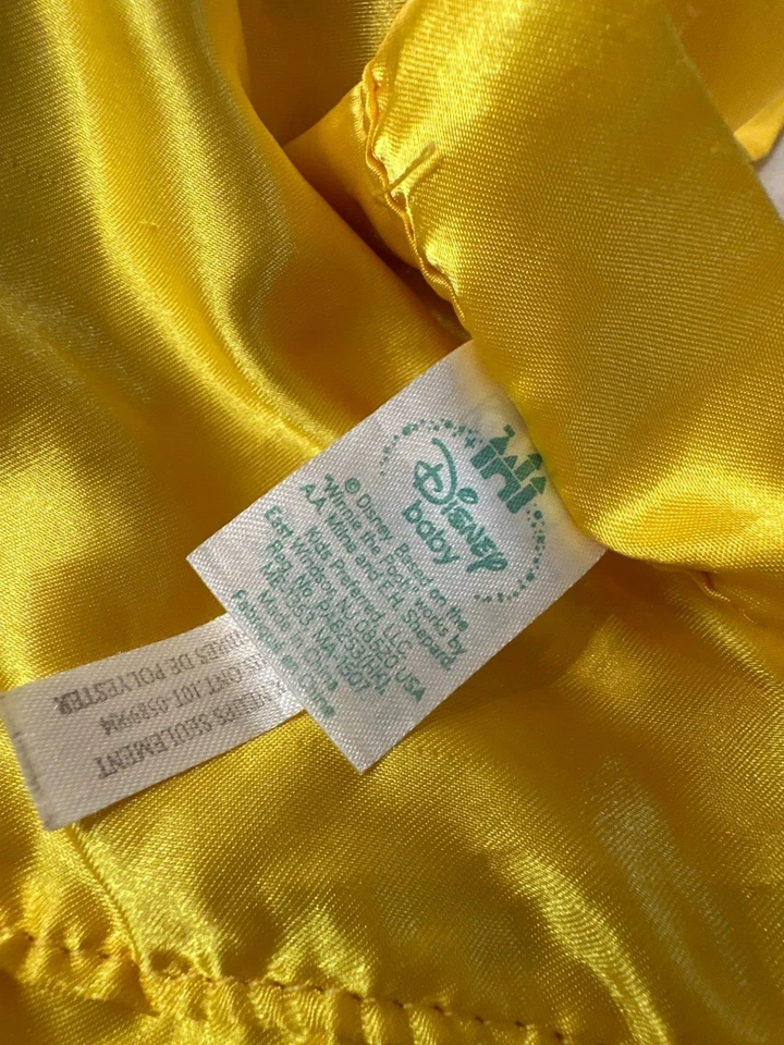 Manta de seguridad Disney Baby Winnie The Pooh roja y amarilla satinada Hello There Foto 4 de 4