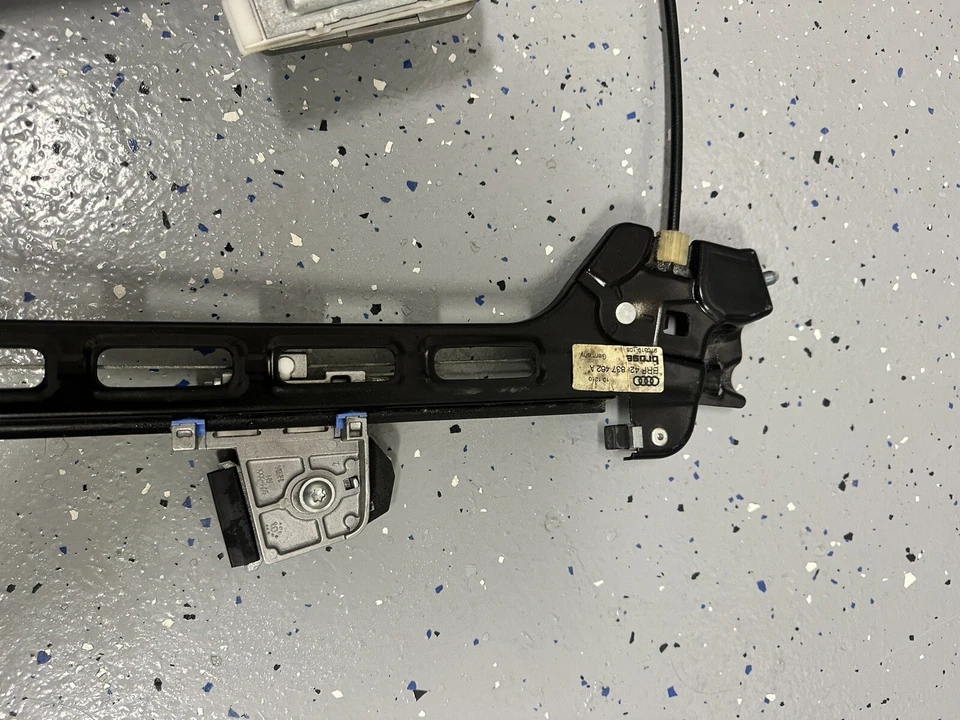 08-15 REGULADOR VENTANA PUERTA DERECHA DELANTERA DERECHA AUDI R8 CUPÉ 970357 420837462A Foto 3 de 4