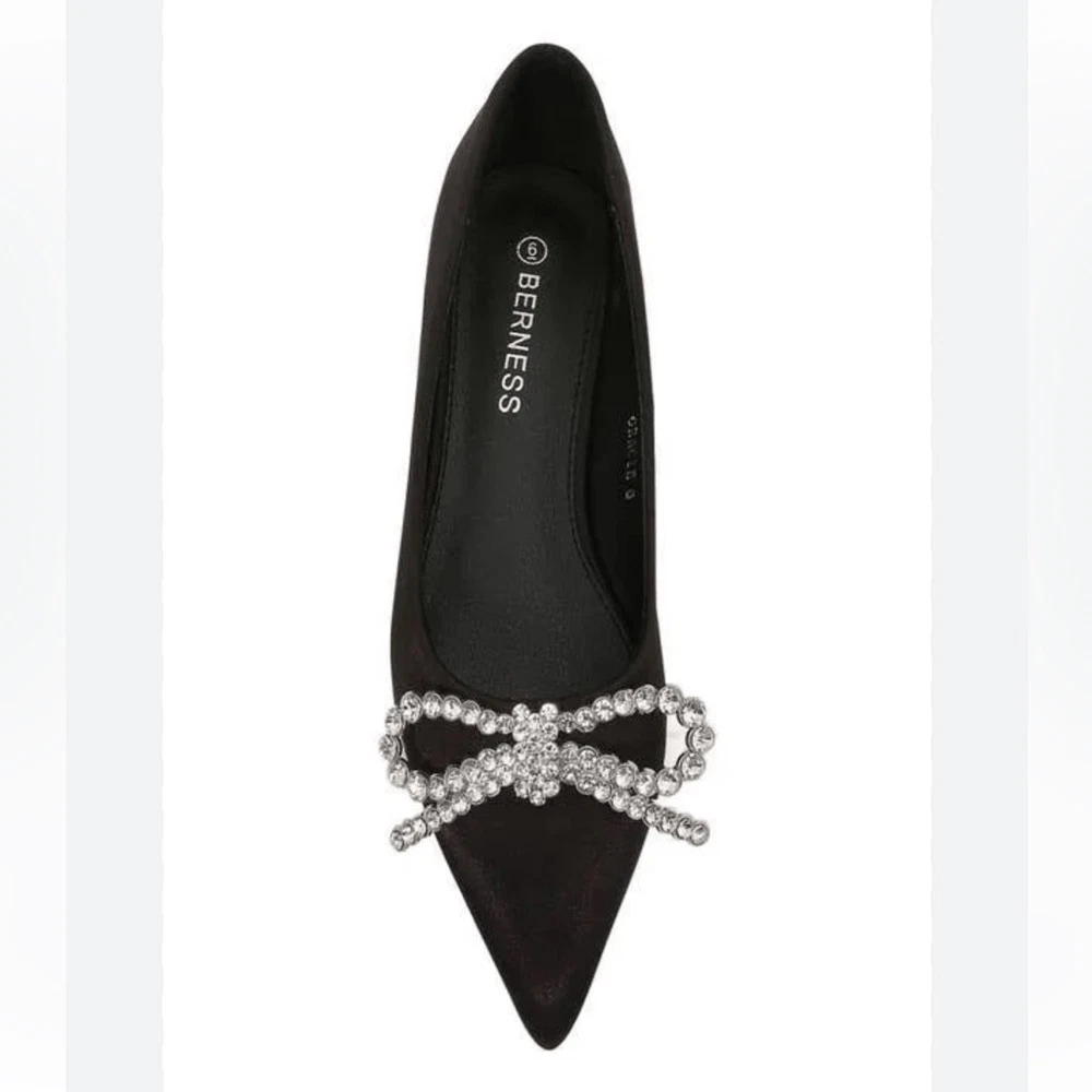 Nordstrom Berness Gracie Embellished Bow Flat Shoes Size 6.5