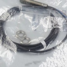 1pz Nuovo sensore BCS00R4 BCS M12B4I1-PSC40D-EP02