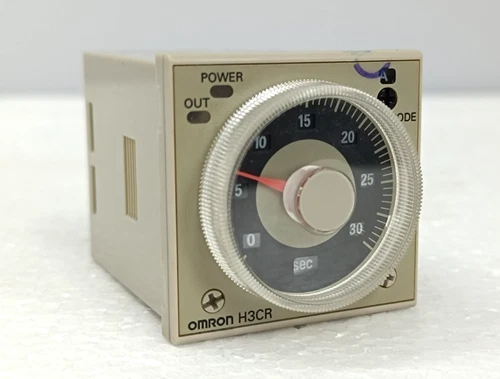 OMRON H3CR-A 0 TO 30 SEC TIMER 100-240 VAC 50/60Hz