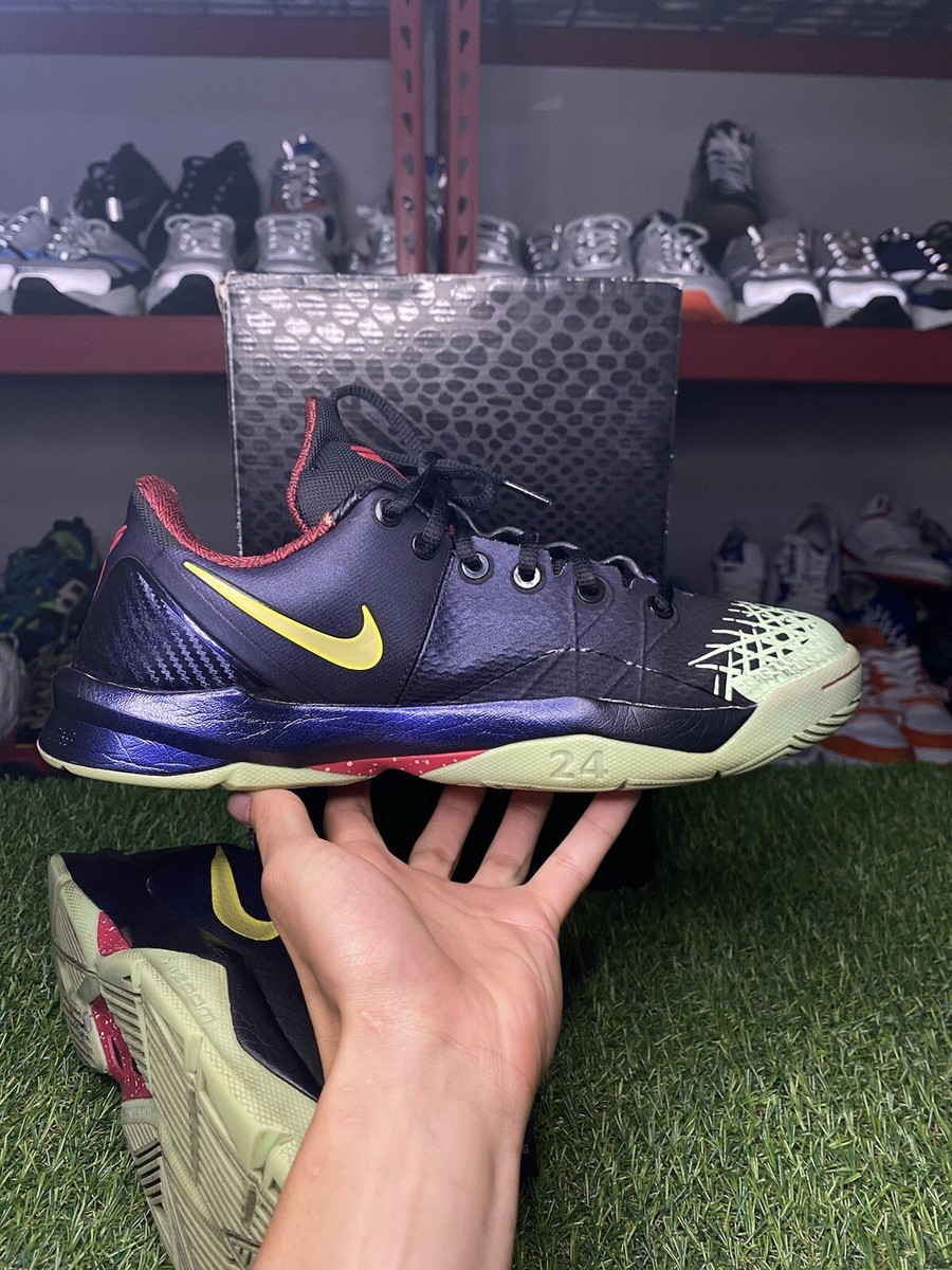 Size 10.5 - Nike Zoom Kobe Venomenon 4 Glow In The Dark | | eBay Size 10.5 - Nike Zoom Kobe Venomenon 4 Glow In The Dark | | eBay