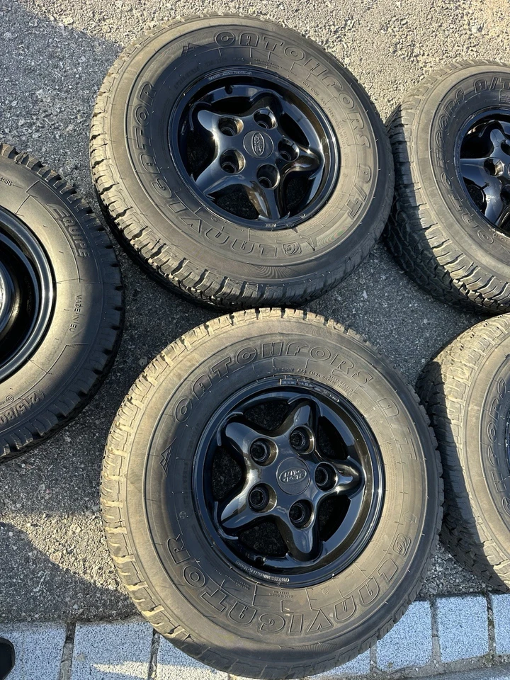 Land Rover 16 Zoll Alufelgen mit Reifen (Defender, Discovery, Range Rover) - Bild 3 von 4