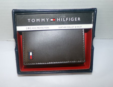 NIB Tommy Hilfiger Men's Trifold Leather Wallet BROWN