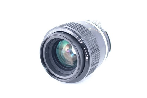 Nikon 28 mm F/3.5 Pre- Ai Pari al Nuovo