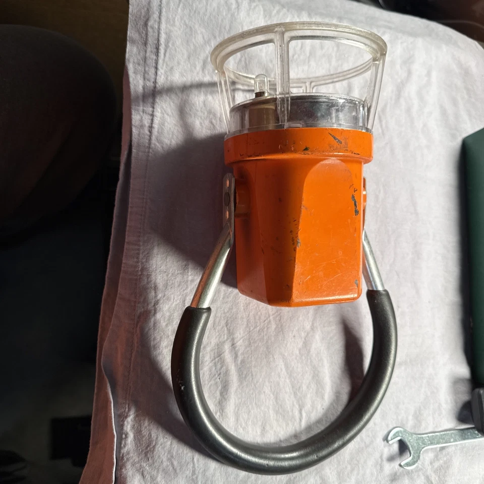 Linterna de ferrocarril Starlite 222 Burlington Northern Foto 2 de 4