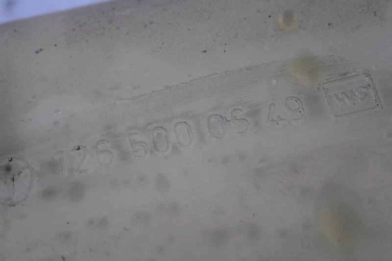 Mercedes 420SEL 1986 1987 1988 1989 1990 DEPÓSITO DE DESBORDAMIENTO DE REFRIGERANTE 1265000549 Foto 3 de 4