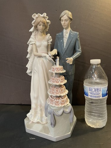 Large 13” Lladro Porcelain #5587 Wedding Cake Bride & Groom Figurine MINT w/Box - Picture 1 of 9