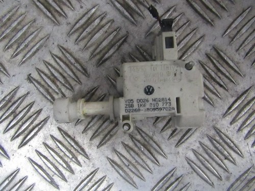 1k6810773 Stellmotor Microschalter, Heckklappe Heckklappenschloss DE298274-30