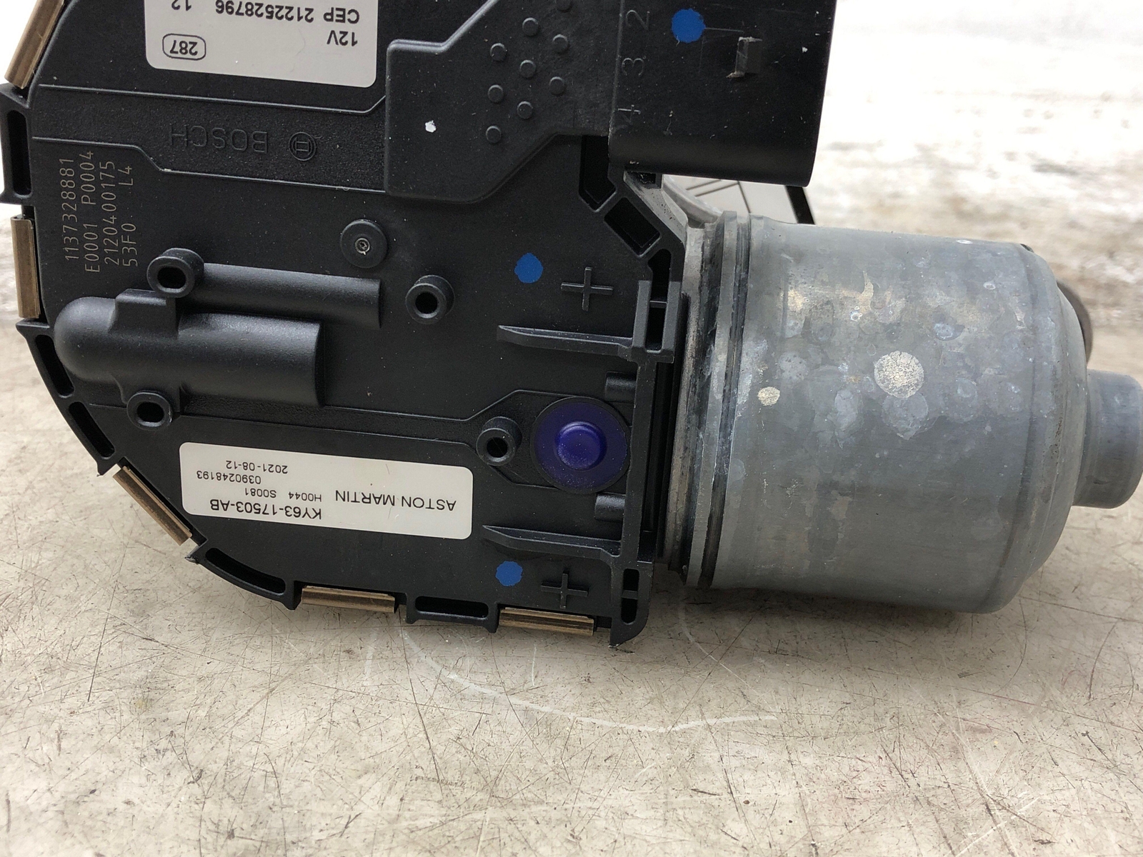 2019-2023 ASTON MARTIN VANTAGE LEFT WINDSHIELD WIPER MOTOR KY63-17503-AB OEM