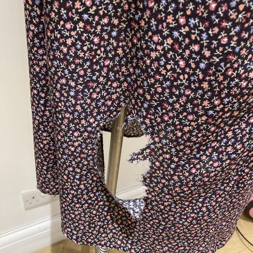 Vestido ajustado estampado C&A Ditsy vintage años 70, talla 36" busto - Imagen 7 de 9