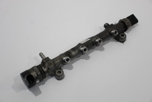 Skoda Octavia NX MK4 2.0TDi Diesel Fuel Rail 04L130089B - Picture 1 of 14