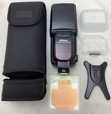 Nikon Speedlight SB-900 Shoe Mount Flash W/ A...