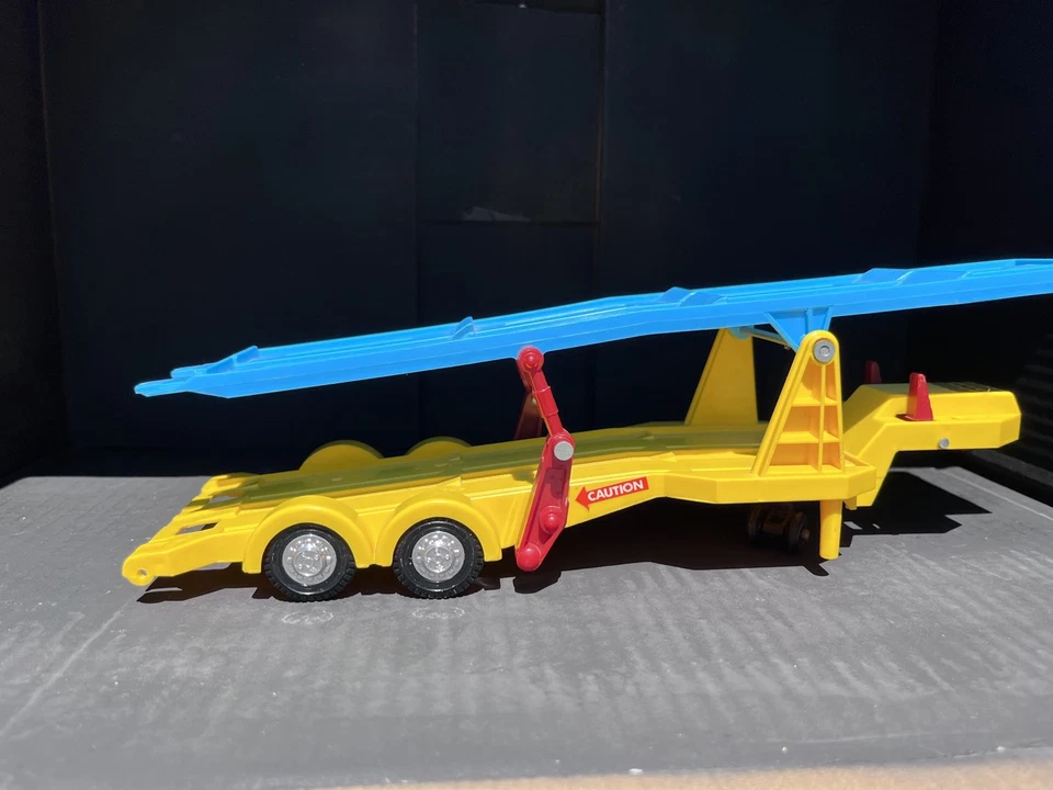 Sears Auto Transport Battery Operated Matchbox Car Carrier - Image 3 of 4