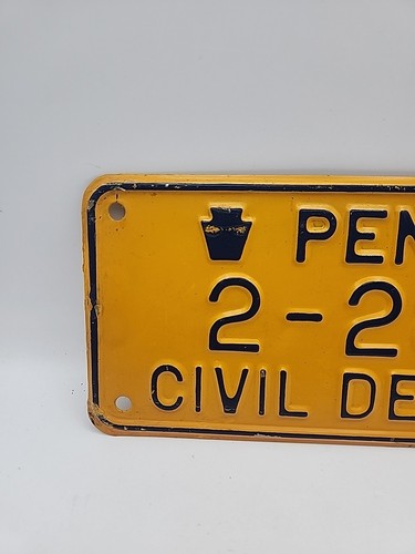Vintage Pennsylvania Civil Defense License Plate Tag 2-2857 Yellow Blue Keystone - Picture 2 of 6