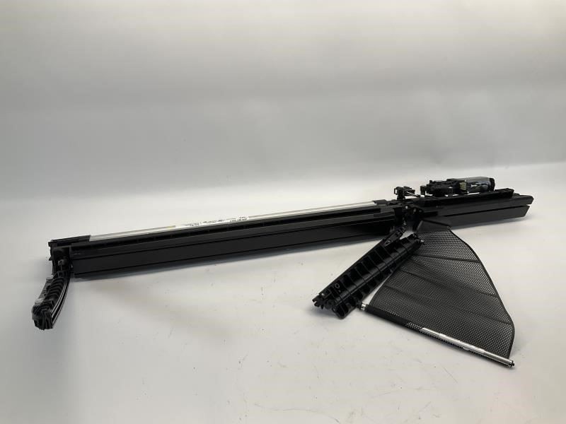 21-24 Bentley Flying Spur Front Left Door Window Roller Blind P