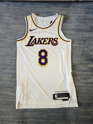 Nike Kobe Bryant #8 Los Angeles Lakers Authentic Jersey DM5911-102