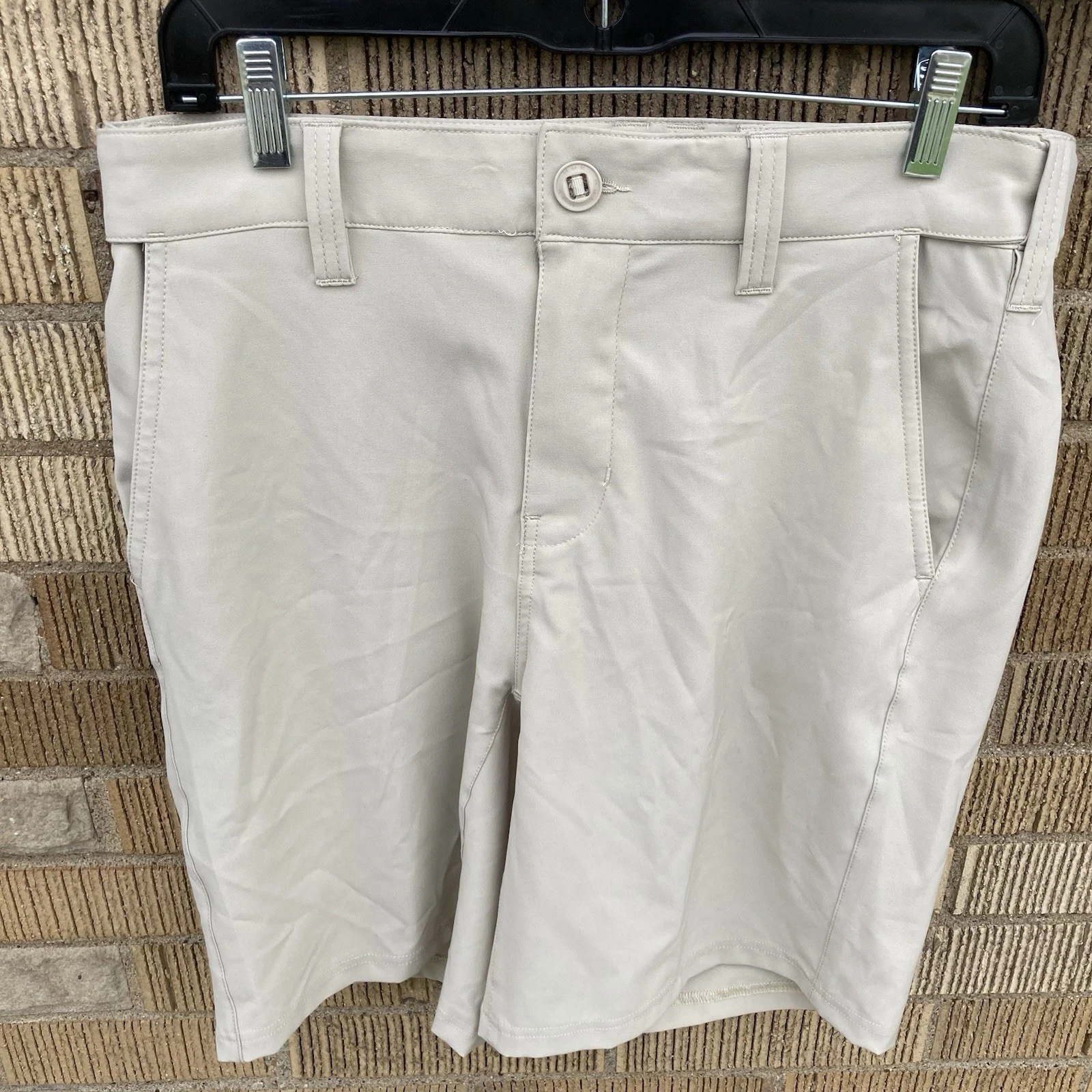 Huk Men's Small 8.5" Inseam Pursuit Shorts Beige Khaki Stretch Fishing Outdoors