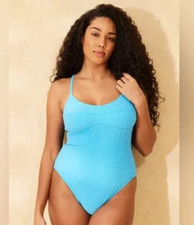 Women's Jacquard Textured Regular Leg Medium Coverage One Piece Swimsuit - L