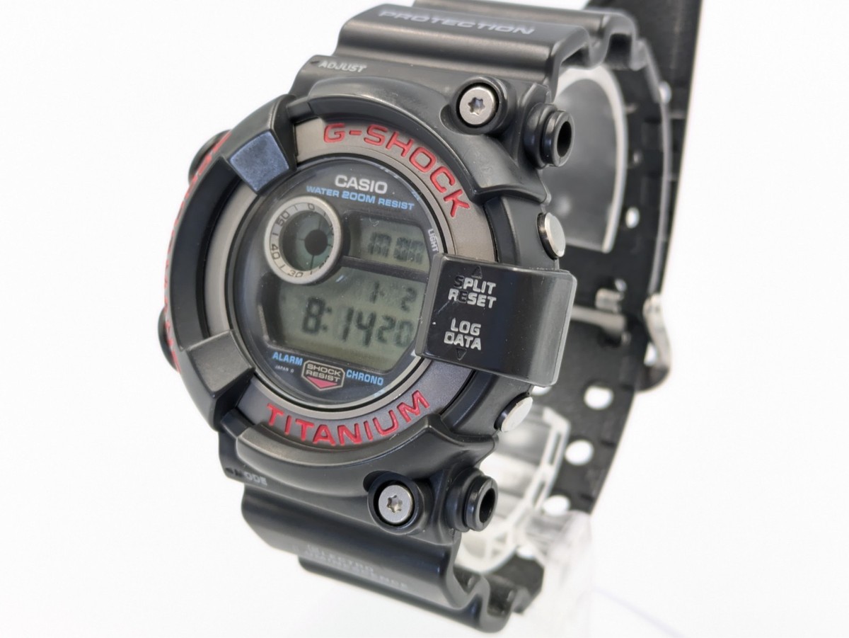 CASIO G-SHOCK FROGMANフロッグマン　DW-8200 G-SHOCK DW-8200-1A FROGMAN (フロッグマン) 定番蛙 国内モデル