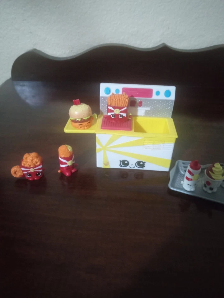 Lote Shopkins Fast Food+Food Fair Cup Cake Collection Ótimo Estado - Imagem 2 de 4