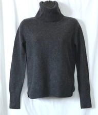 UNIQLO Grey Cashmere Turtleneck Swtr Side Slits 33 In Chst 22 In Lng Sz S EXC