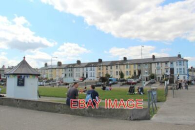 PHOTO  THE GREEN BRAY SEAFRONT COUNTY WICKLOW IRELAND AS SEEN FROM CLOSE TO THE