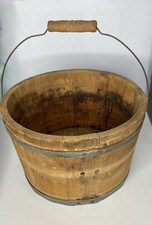 "Antiguo cubo de madera pentada primitiva alambre fianza mango de madera 10,5"" diámetro 6,5"" H"