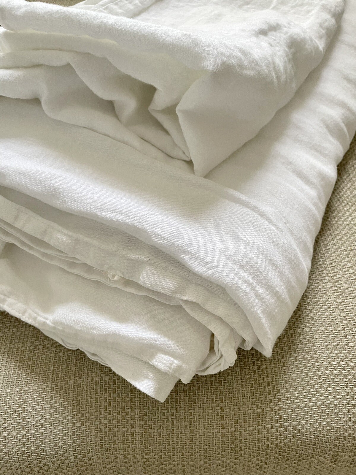 MADE 100 Linen Duvet Cover SuperKing White & 2 Piglet Pillow Cases