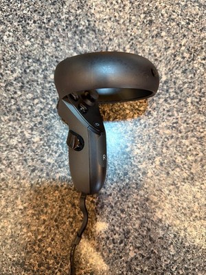 Genuine Oculus Quest 1 / Oculus Rift S Right Touch Controller - Tested Working