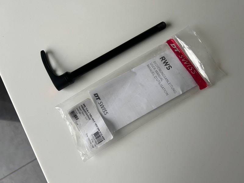 DT SWISS RWS 10 through axle Black 12 x 142 mm New