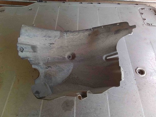 VW CRAFTER 30-35 Minibus / passenger 2E Innenkotflügel vorne links 31293479