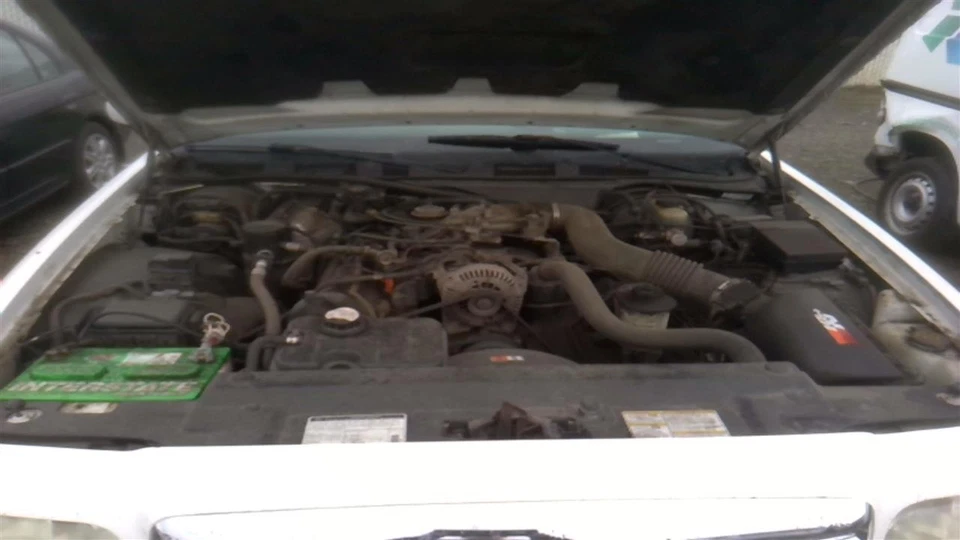 Used Front Right Door Window Regulator Front fits: 2000 Ford Crown victoria elec - Image 2 of 4