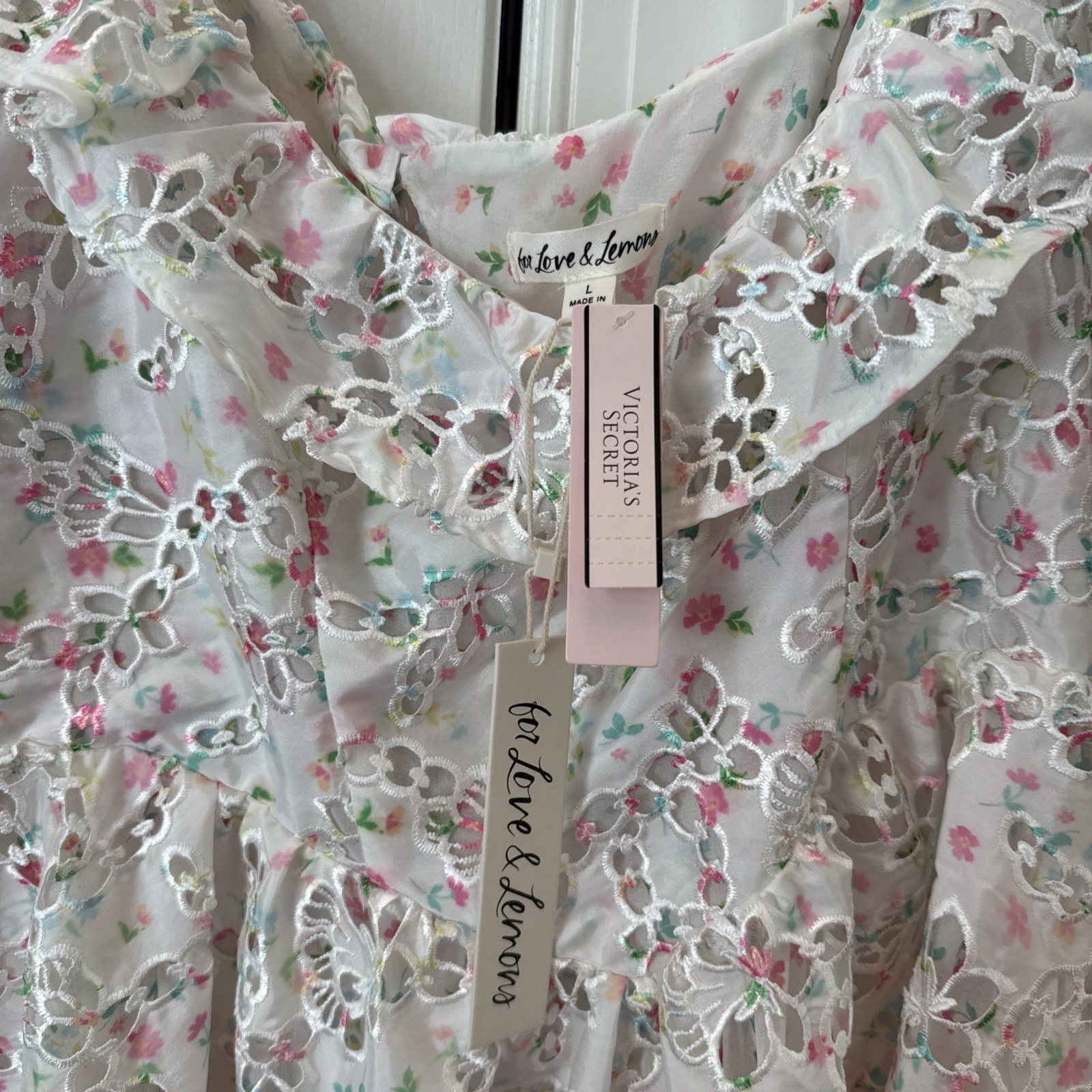 UNDERCOVER FOR LOVE & LEMONS for Victoria Secret Mini Abito Magnolia Bianco Floreale Grande Nuovo con etichette